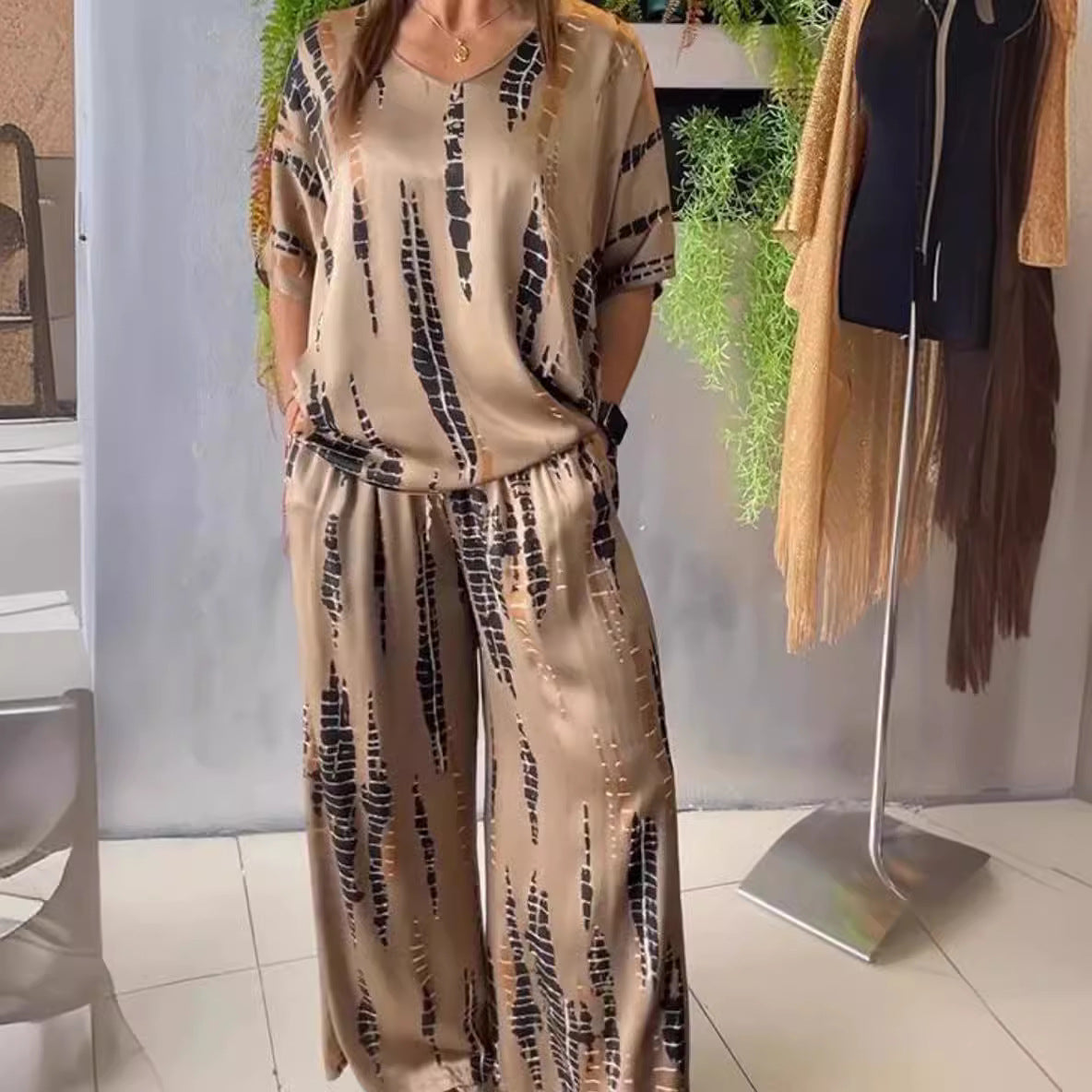 🎁Nuevo conjunto holgado de dos piezas de moda 2025