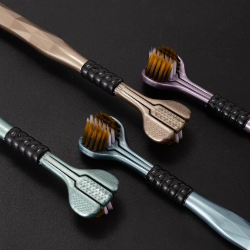 🦷 50% RABATT! ✨ Drei-Kopf-Zahnbürste für eine Gründliche Rundumreinigung – Erreicht Alle Stellen, Zahnfleischschonend & Ergonomischer Griff 🏆