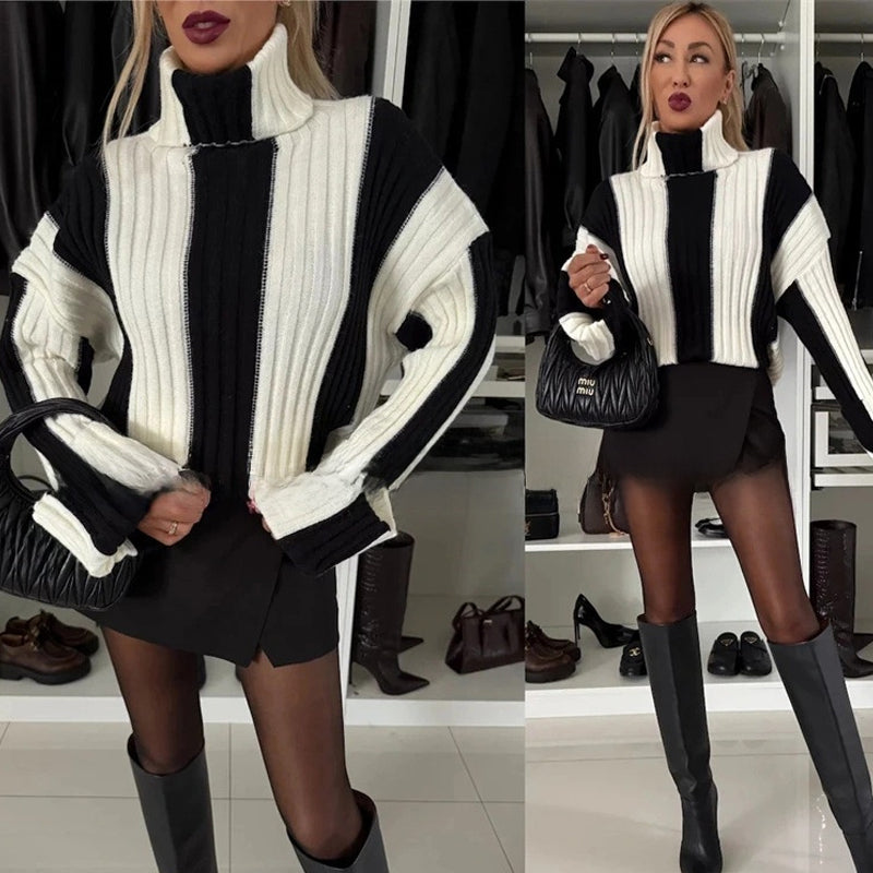 Gestreifter Strickpullover mit Umlegekragen