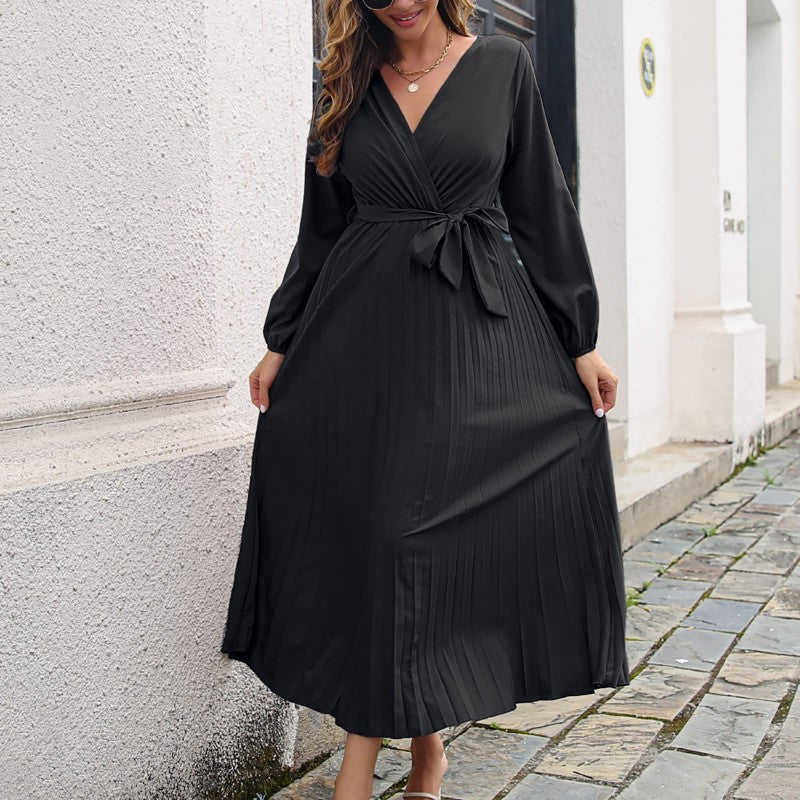 Langes plissiertes Wickelkleid mit Bindegürtel für Damen