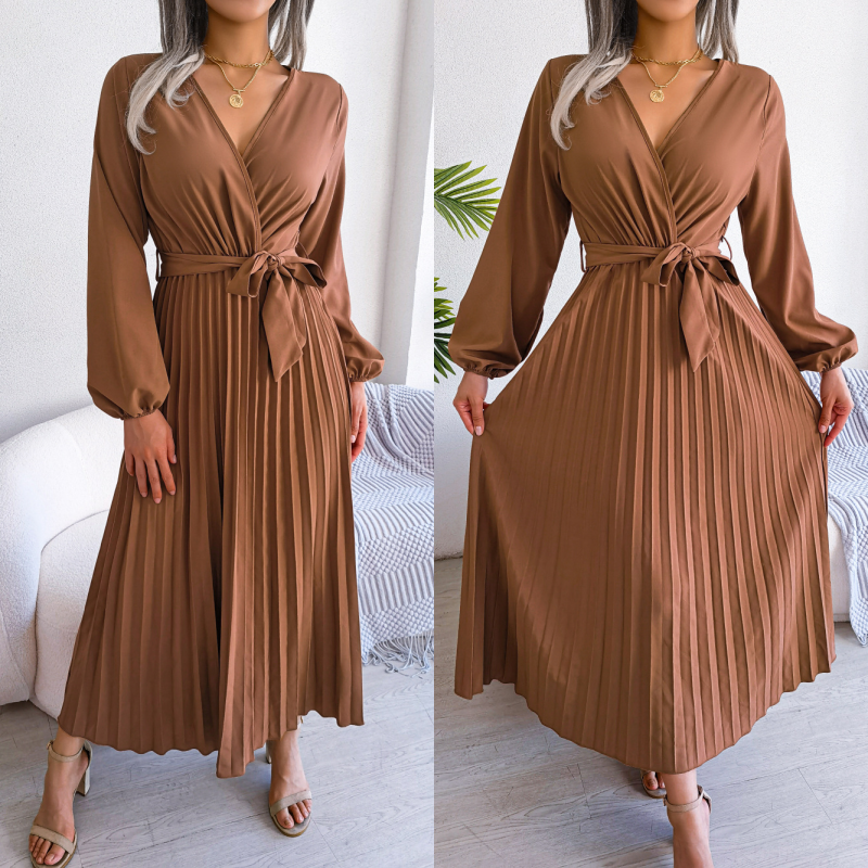Langes plissiertes Wickelkleid mit Bindegürtel für Damen