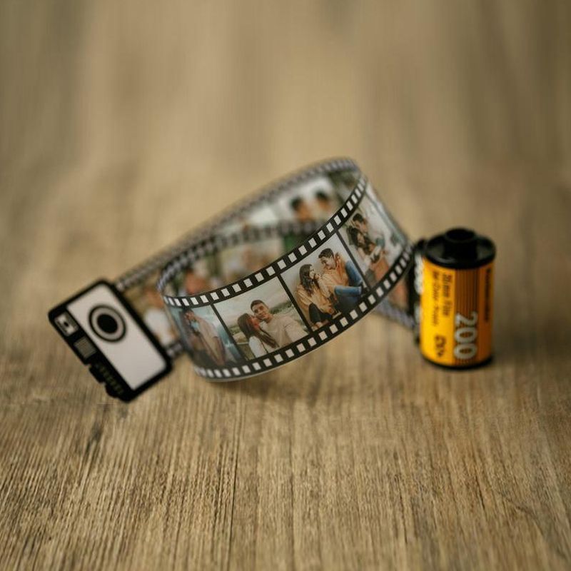 "🎅Weihnachts-Specials | Retro Film-Schlüsselanhänger - Stilvolles Accessoire, ideal zum Selbstgebrauch oder als Geschenk🎁"