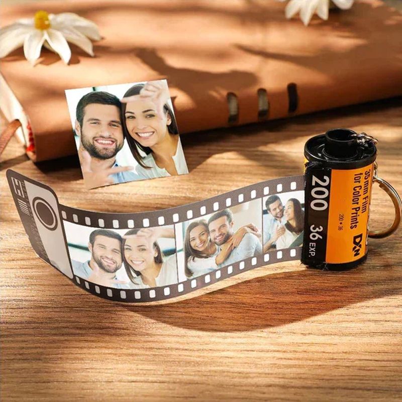 "🎅Weihnachts-Specials | Retro Film-Schlüsselanhänger - Stilvolles Accessoire, ideal zum Selbstgebrauch oder als Geschenk🎁"