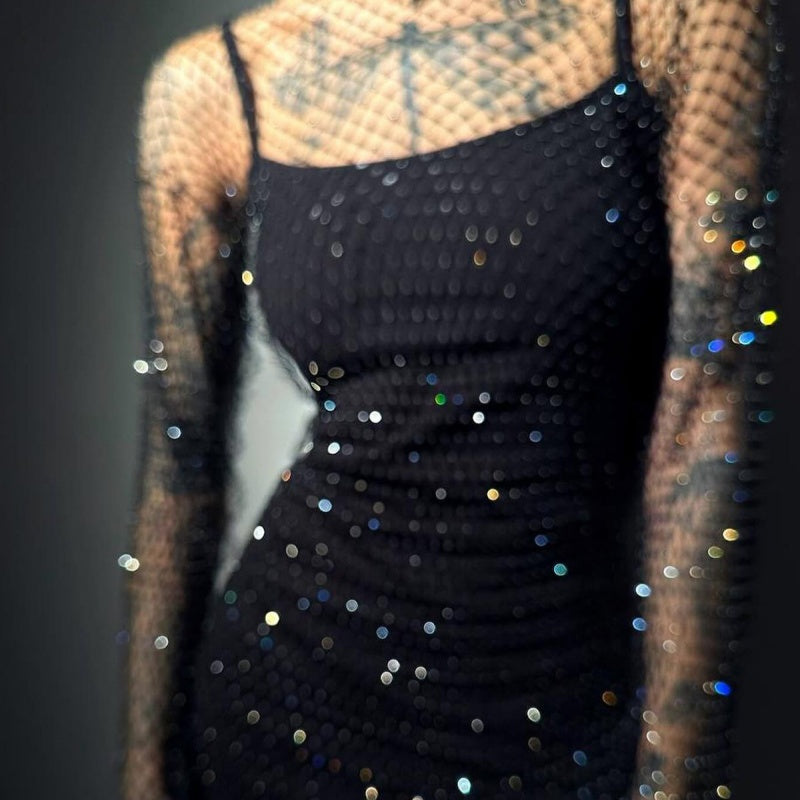Damenkleid mit Strass und durchsichtigem Überwurf