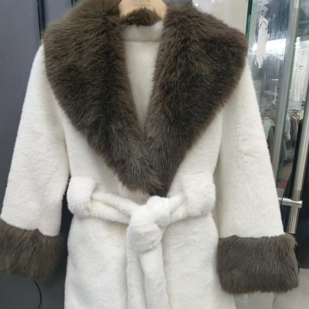 ❄️Winter Specials❄️ Künstliches Nerzfell Warmer Mantel 📦Freie Lieferung📦