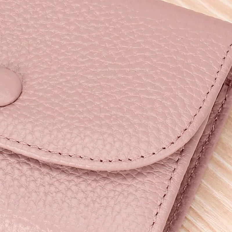 Billetera de moda hecha de cuero PU con patrón de lichi y práctico cierre de botones