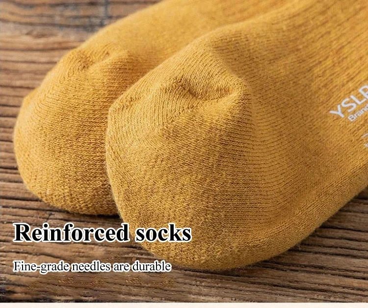 Plüsch verdickte Über-die-Knie-Thermalsocken