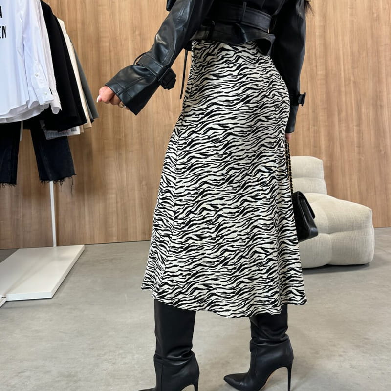 Falda casual impresa de leopardo para mujeres