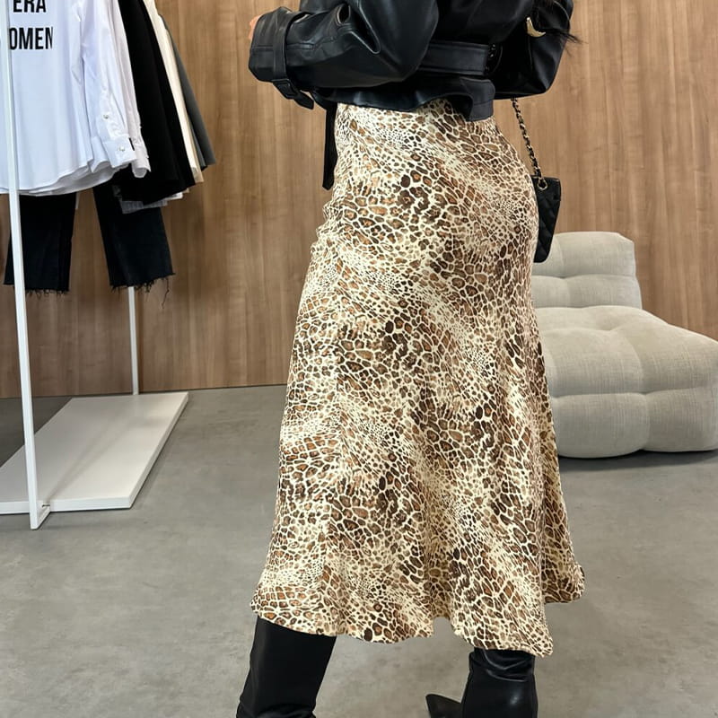 Falda casual impresa de leopardo para mujeres