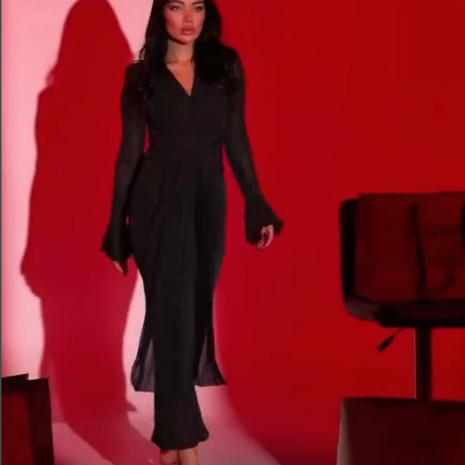 Vestido elegante de Fodycon Maxi con un cuello en V y ciego plisado