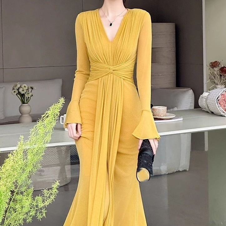 Vestido elegante de Fodycon Maxi con un cuello en V y ciego plisado