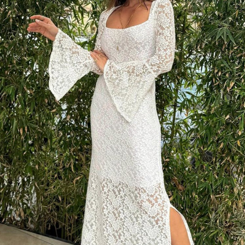 Vestido de encaje con mangas de trompeta, dobladillo de ranura y corte de cintura