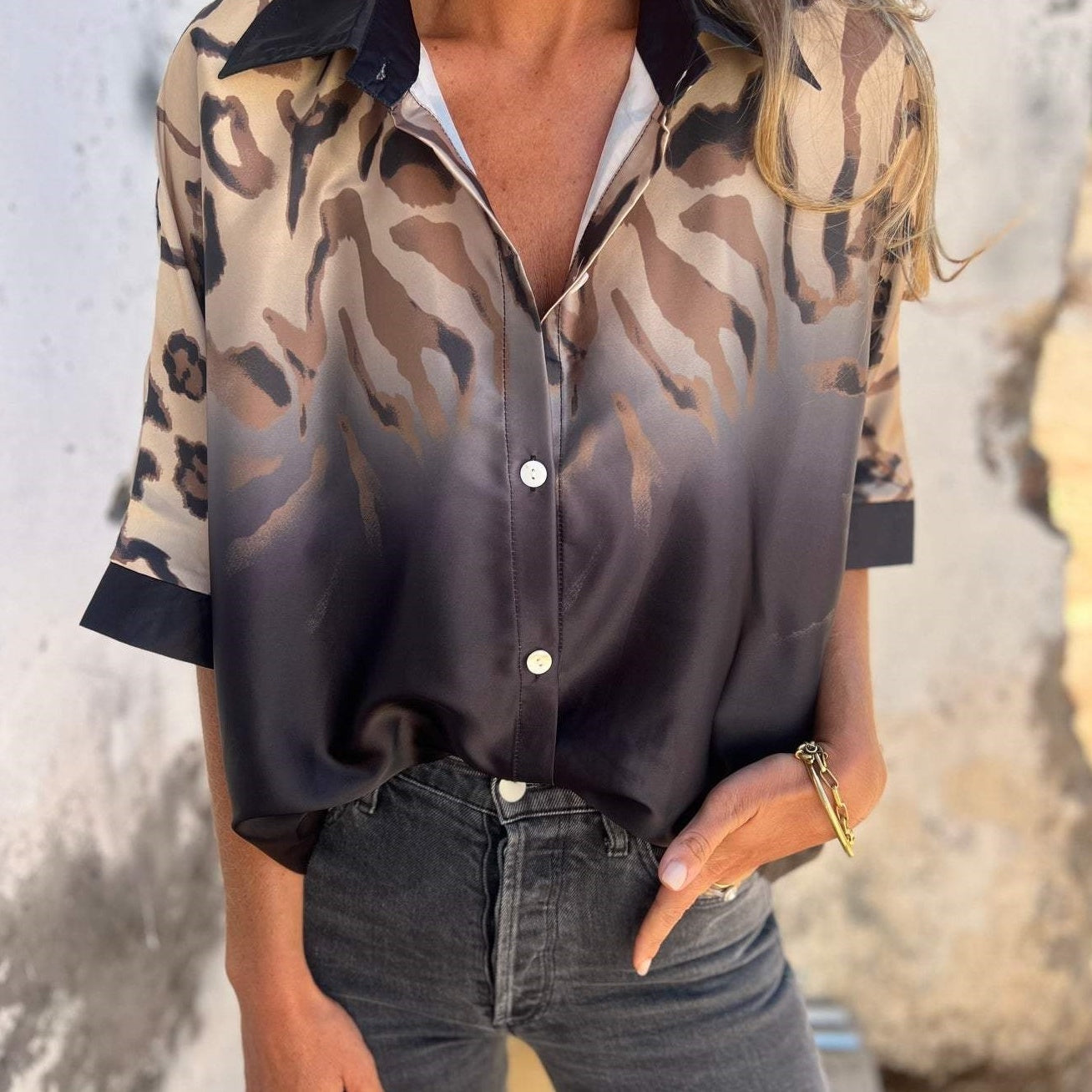 Botón camisa con patrón de leopardo para mujeres