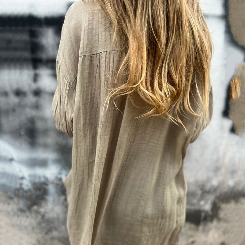 Damas camisa de lino con botones en tamaños grandes