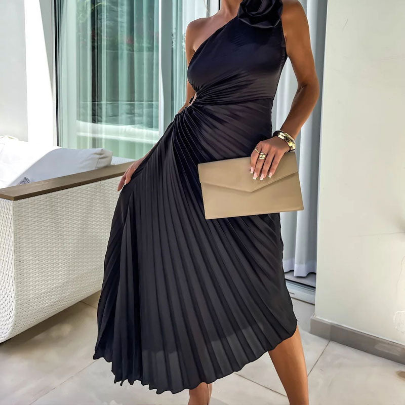64% de descuento 💥Vestido plisado asimétrico con escote inclinado