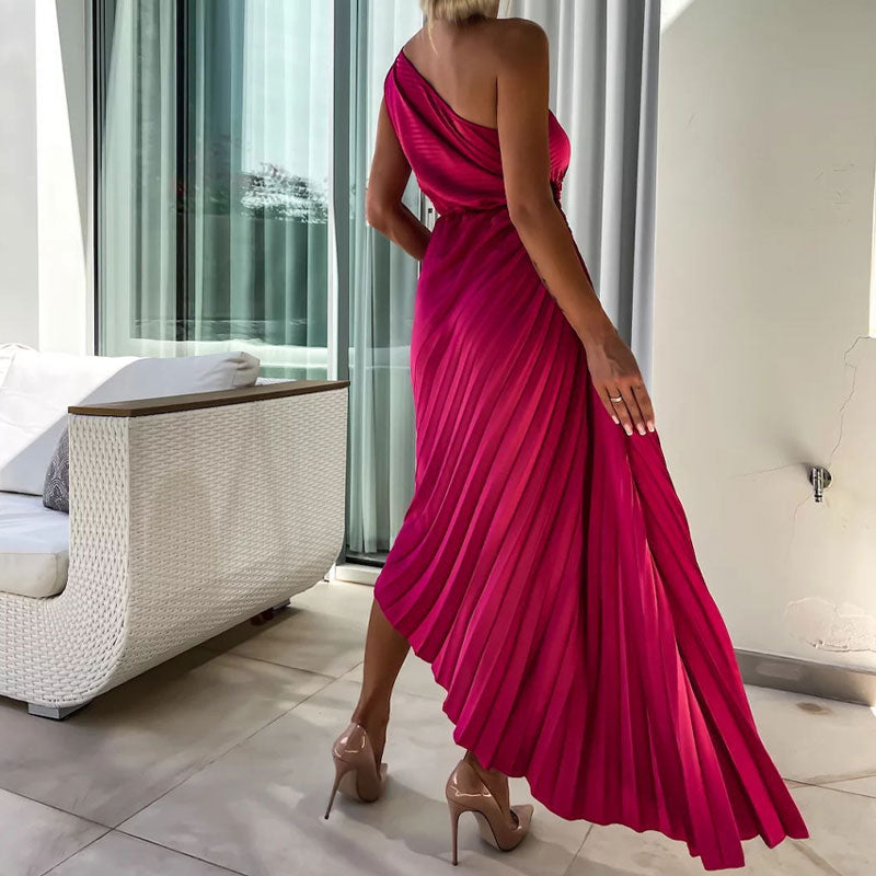 64% de descuento 💥Vestido plisado asimétrico con escote inclinado