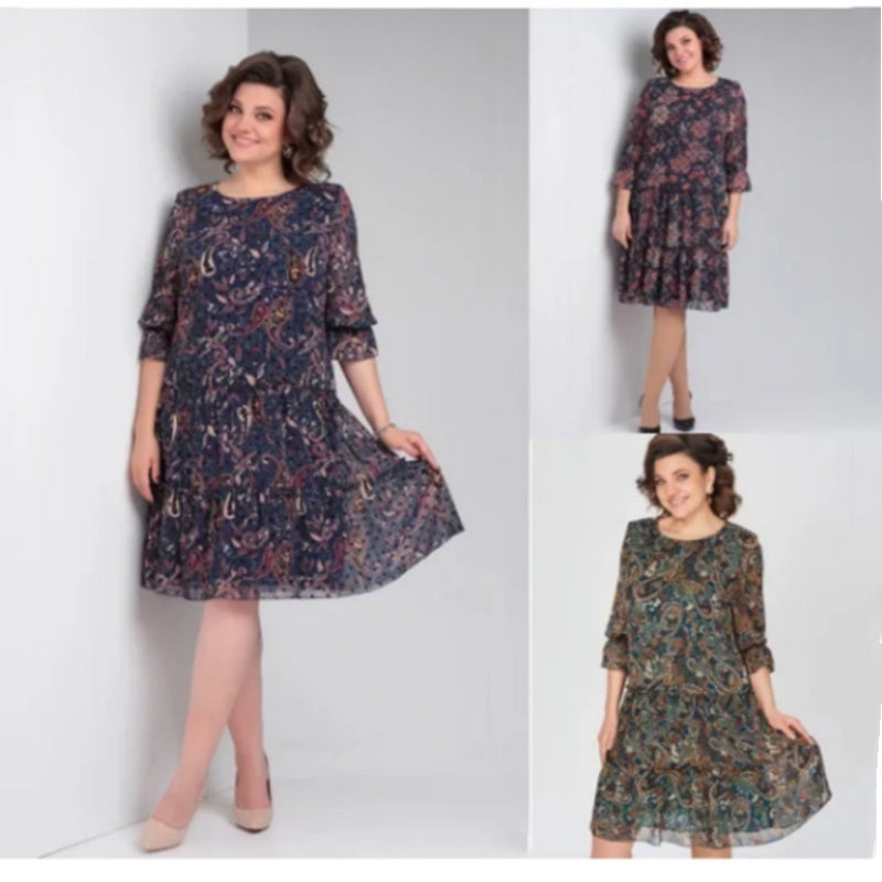Vestido de ocio para mujeres con un escote circular y un patrón de flores