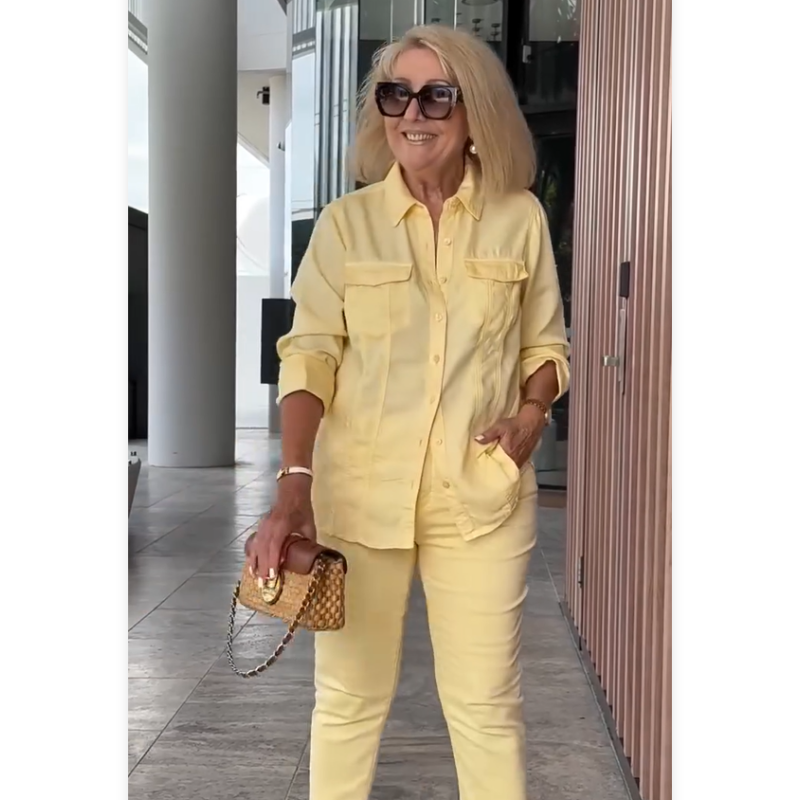 Set de 2 partes de un solo color: camisa suelta y pantalones a juego