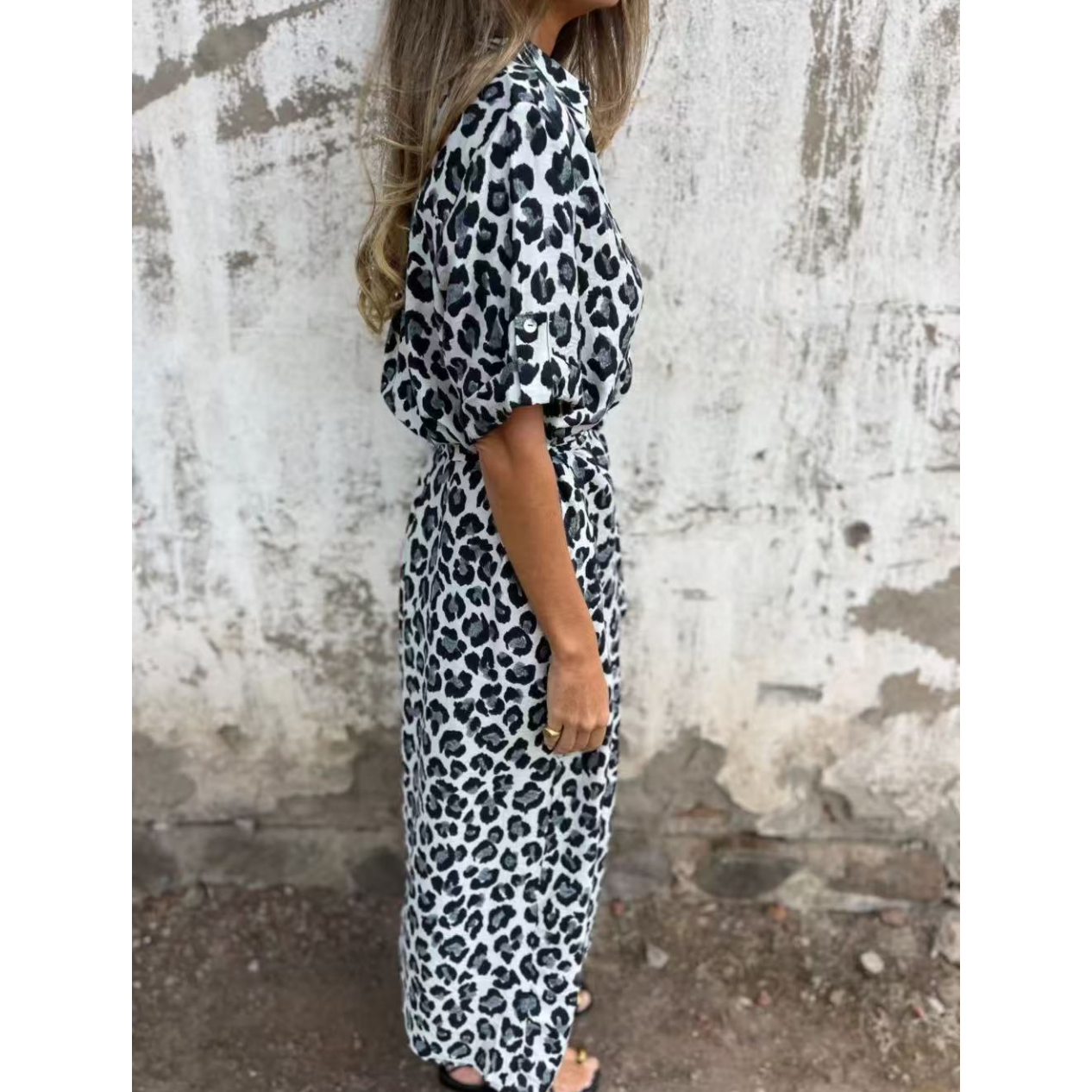 🐆Vestido largo con estampado de leopardo y cuello en V👗