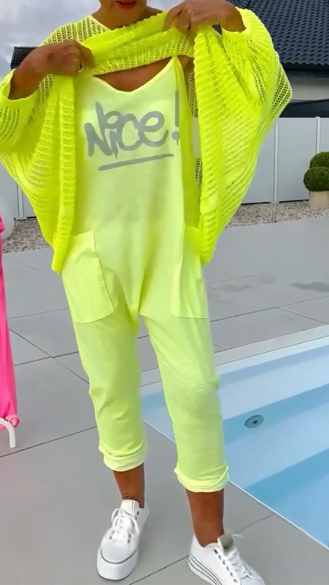 Mujeres monstruos con pantalones e impresión de letras + Hohler Kittel-Freizeitzug