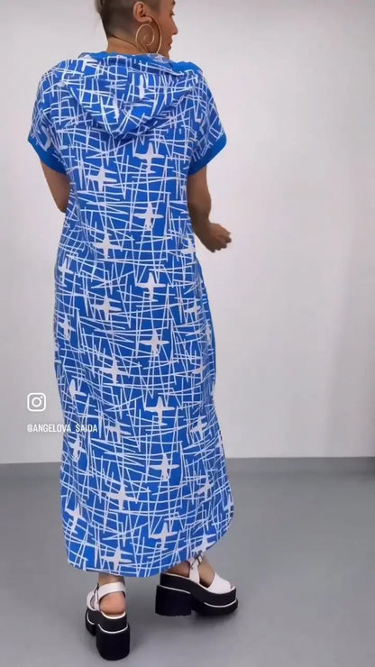 Langes stilvolles Kleid
