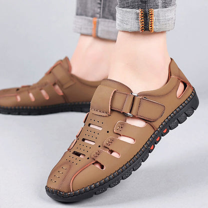 Sandalias de cuero PU de moda con agujeros