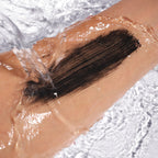 Wasserfeste schwarze Mascara für voluminöse, lange Wimpern