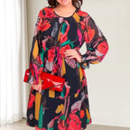 Langärmeliges, leichtes Kleid mit Rundhalsausschnitt und Blumenmuster