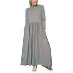 Fließendes Midi-Strickkleid mit langen Ärmeln