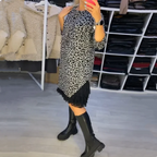 Damenkleid mit Leopardenmuster und Spitzenbesatz
