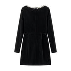 Elegantes Langarmkleid mit eckigem Ausschnitt