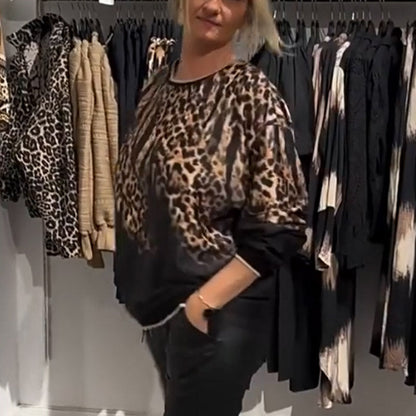 ✨Top informal holgado con cuello redondo y estampado de leopardo🐾