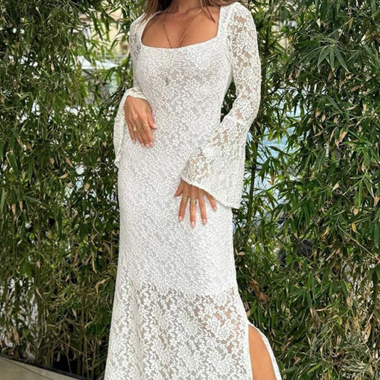 Vestido de encaje con mangas de trompeta, dobladillo de ranura y corte de cintura