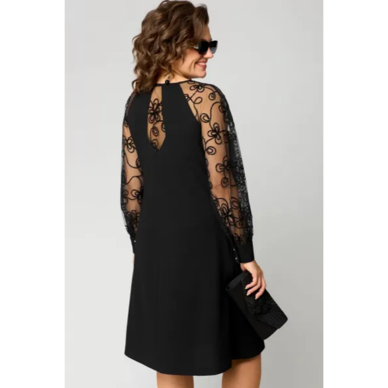 Spitzen-Patchwork-Kleid mit Rundhalsausschnitt und langen Ärmeln