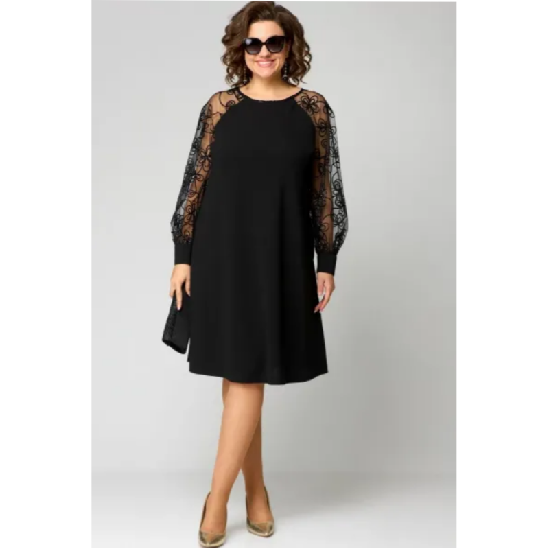 Spitzen-Patchwork-Kleid mit Rundhalsausschnitt und langen Ärmeln