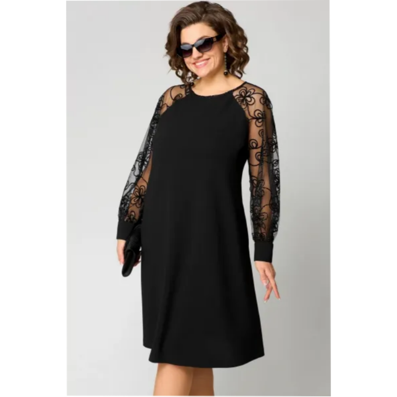 Spitzen-Patchwork-Kleid mit Rundhalsausschnitt und langen Ärmeln