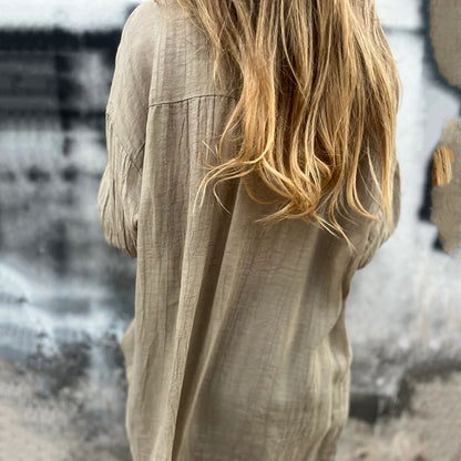 Damas camisa de lino con botones en tamaños grandes