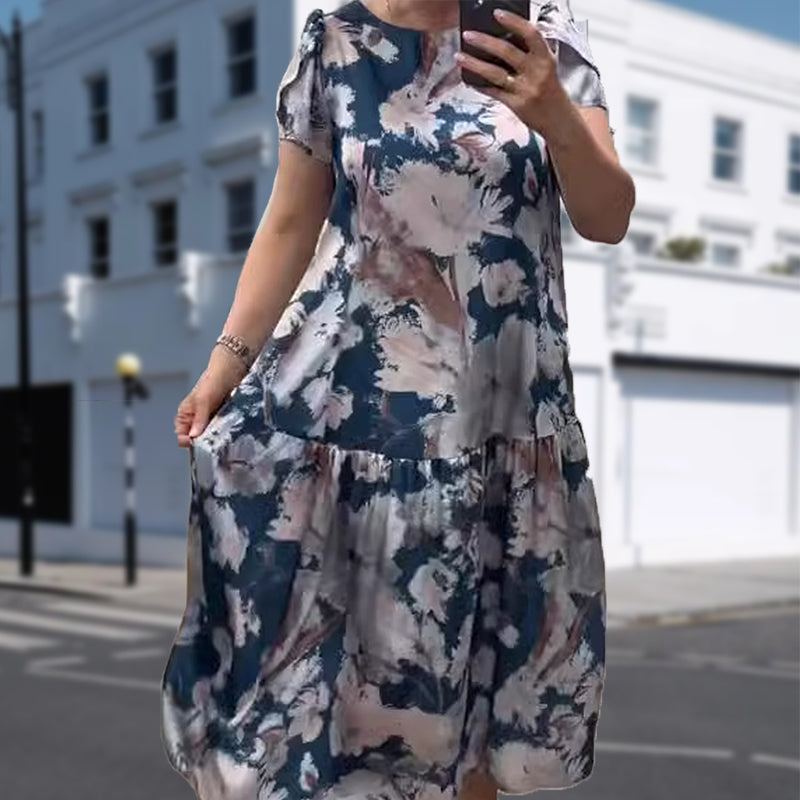 Vestido corta de escote circular suelto con patrón de flores