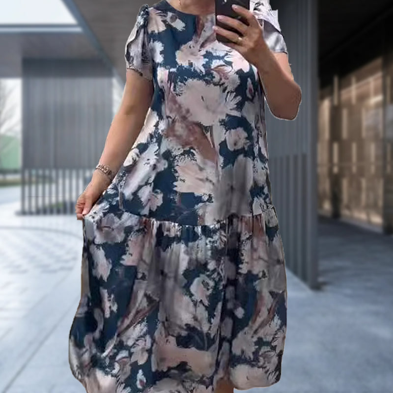 Vestido corta de escote circular suelto con patrón de flores