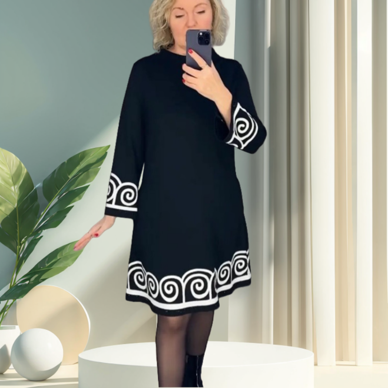 Langarmkleid mit abstraktem Muster