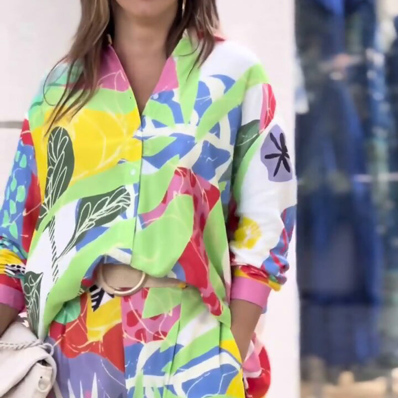 Damen zweiteiliges Set mit lebendigem Muster