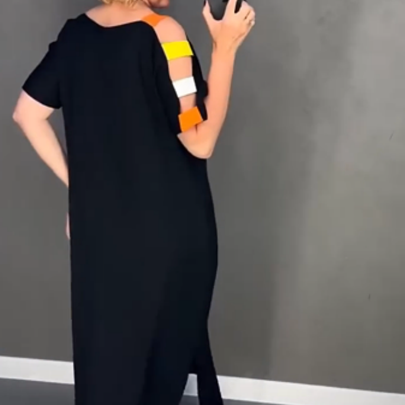 Damen stilvolles Kleid mit Druck und kurzen Ärmeln