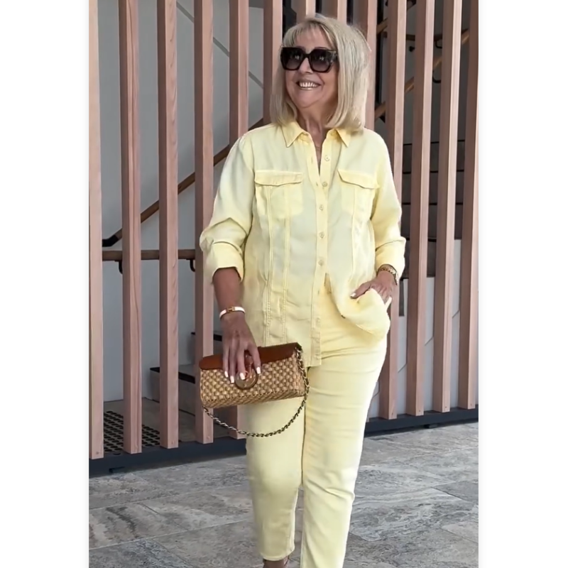 Set de 2 partes de un solo color: camisa suelta y pantalones a juego
