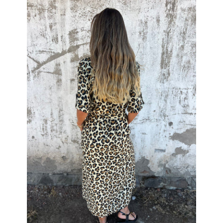 🐆Vestido largo con estampado de leopardo y cuello en V👗