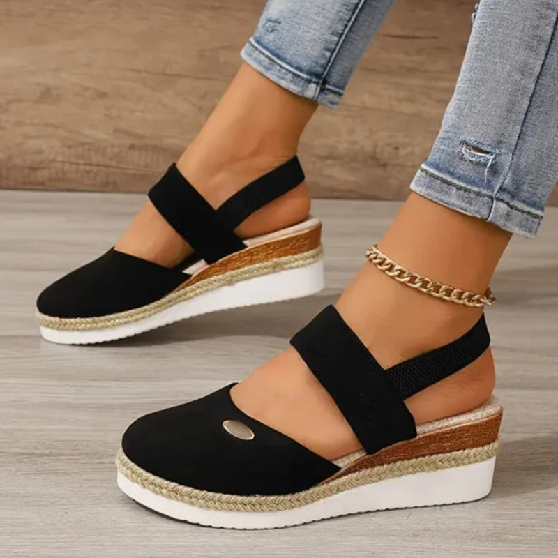 🥿Geschlossene Zehen Riemchensandalen mit niedrigem Keil🌈Verschiedene Farben nach Wahl