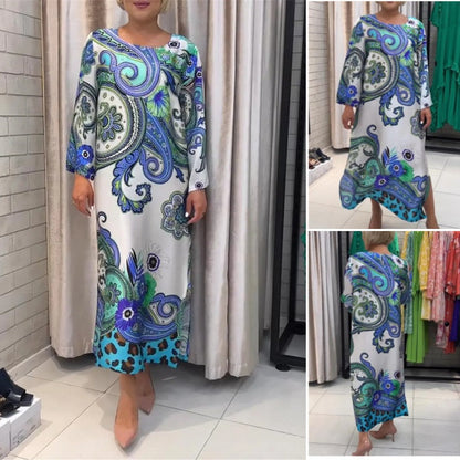Elegante vestido largo con un escote circular y presión floral