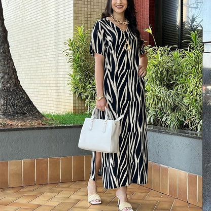 Bedrucktes Kleid mit V-Ausschnitt und Seitenschlitz für Frauen