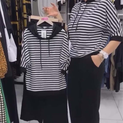 Damen-Set aus gestreiftem Oberteil und einfarbiger Hose