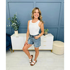 👖⏳Ausgefranster Saum, Abgeschnittene Jeansshorts Mit Hohem Aufstieg💥💥Befristetes Angebot: 50% Rabatt auf Bestellungen