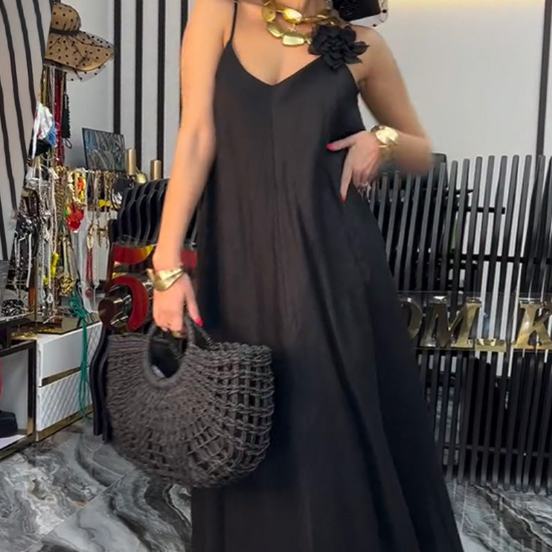 Maxikleid mit Spaghettiträgern in Schwarz